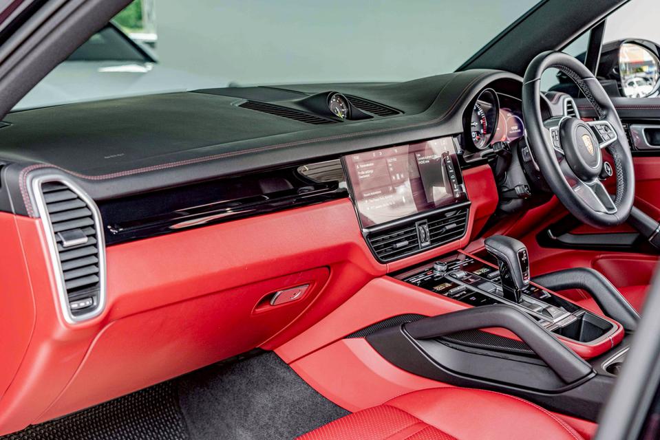 CAYENNE 3.0 E-HYBRID