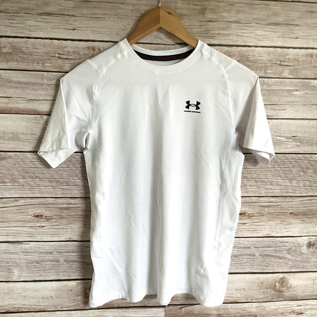 เสื้อกีฬามือสองของแท้