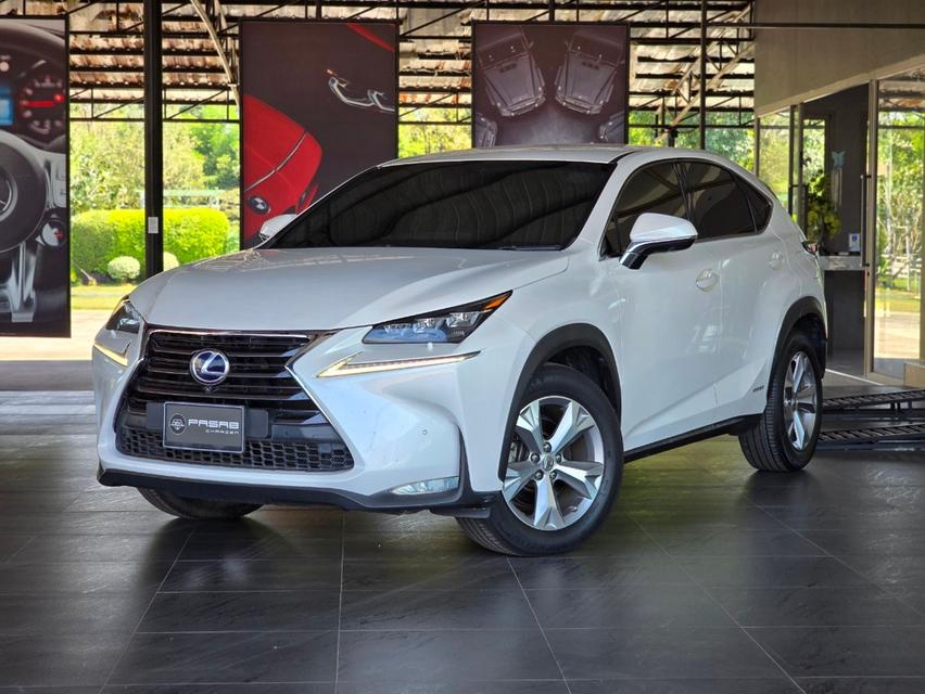 LEXUS NX300H Premium 2016  จาก 1,190,000 บาท ลดเหลือ 799,000 บาท /ไมล์ 115,XXX กม