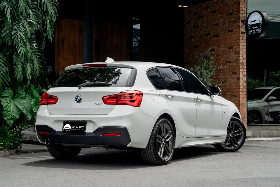 BMW 118i  M Sport ปี 2015  💵11,xxx/เดือน  [𝙒𝘼𝙍𝙍𝘼𝙉𝙏𝙔 เครื่องยนต์ 2 ปี] ✅ Service น้ำมันเครื่อง ใส้กรอง ฟรี 1 ครั้ง 2