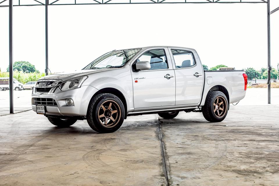 ISUZU D-MAX 1.9 ddi-Z Cab4 ปี 2017 สีเทา มือเดียวป้ายแดง 9