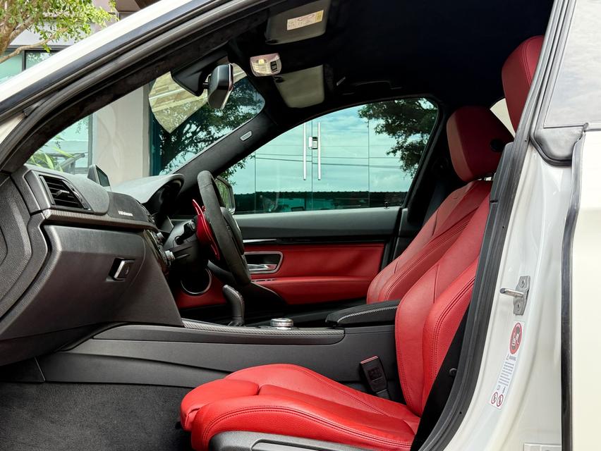 2015 BMW 320D GT MPERFORMANCE รถมือเดียวออกป้ายแดง รถวิ่งน้อย เข้าศูนย์ตามระยะ รถไม่เคยมีอุบัติเหตุครับ 13