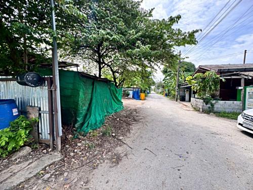 ขายที่ดินจัดสรรค์ 6 แปลง ซอยกรุงเทพกรีฑา ติดคลองลำลาง แปลงมุม (N.749) 9