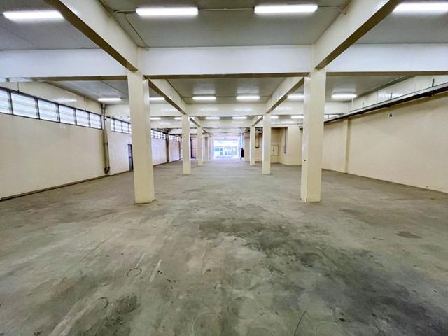 ให้เช่าโกดัง 2 ชั้น ศูนย์กระจายสินค้าโลตัส บางบัวทอง ย่านบางบัวทอง 2,000 ตร.ม. 5ไร่ 7-Eleven 1.7 กม. 7