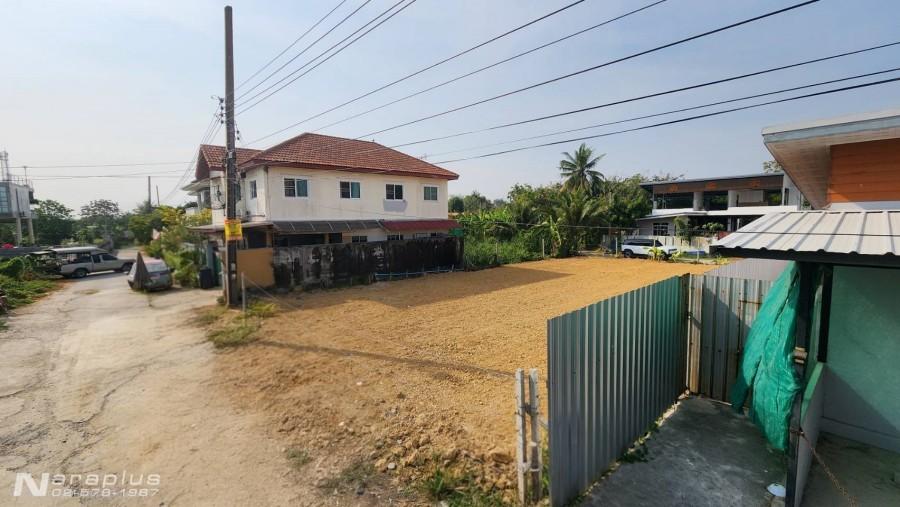 68121200 : ขายที่ดินแปลงสวยถมแล้ว ติดถนน 2 ด้าน เนื้อที่ 117 ตร.ว. ซอย.ศาลาธรรมสพน์ 11 ทวีวัฒนา กรุงเทพฯ เหมาะสำหรับสร้างบ้าน หรือลงทุน ราคานี้หาไม่ได 2