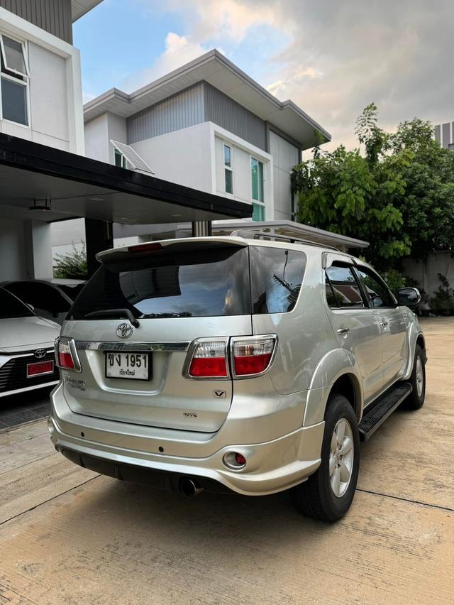 Toyota Fortuner ปี 2010 รุ่น Full - Time 4WD รถยนต์มือสอง 5