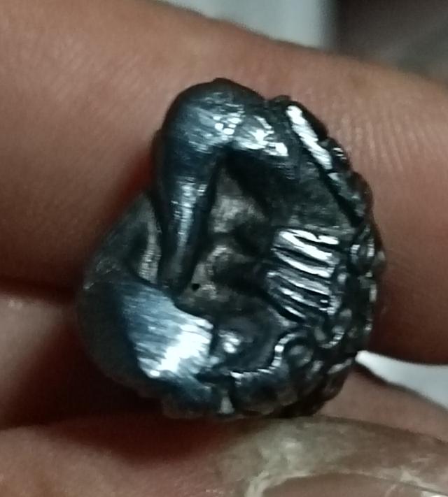 พระปิดตาเงินล้าน หลวงปู่หงษ์ ปี 2546 เนื้อเมฆพัตร วัดเพชรบุรี จ.สุรินทร์ 5