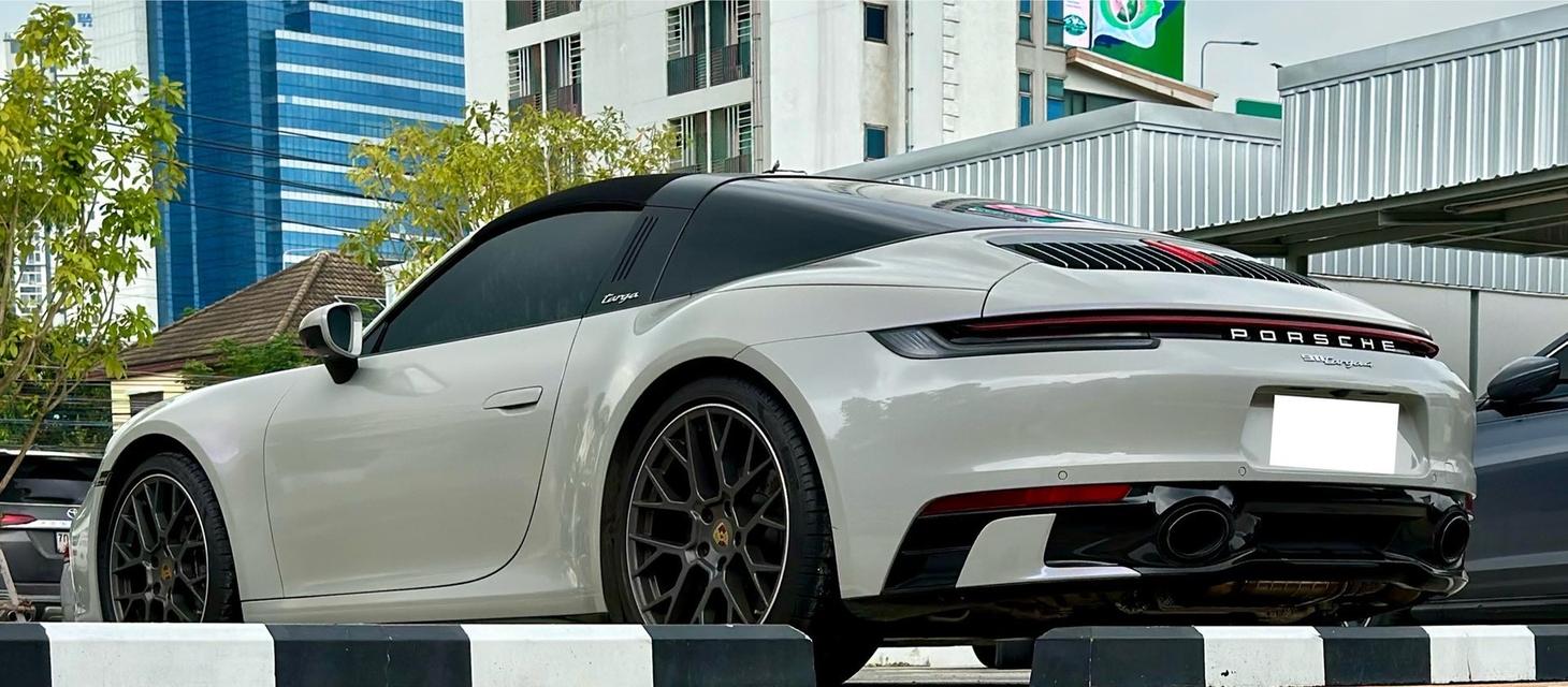 Porsche 911 Targa 4 (992) Crayon 2