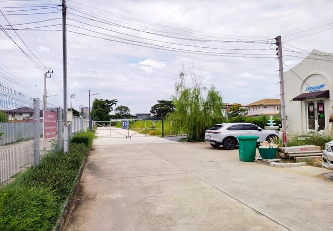 เซ้งและให้เช่าพื้นที่ประกอบธุรกิจ อาคาร 1 ชั้น ซอยลาดปลาเค้า 8 ทำเลดี 1