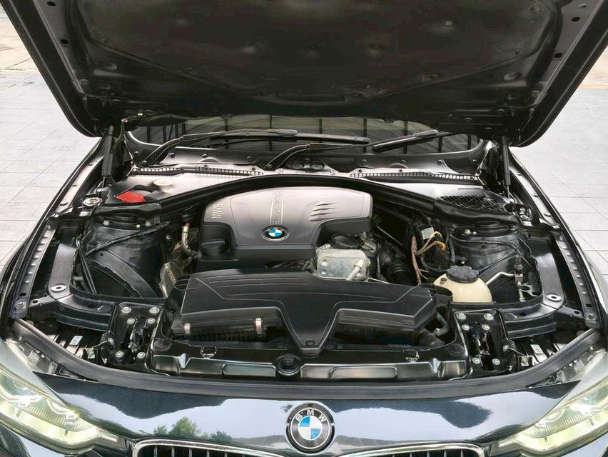 รหัสรถ KPC53  BMW series3 F30 320i SPORT ปี 2013 ตัวTOP Sport สีดำ เบาะแดง‼ 11
