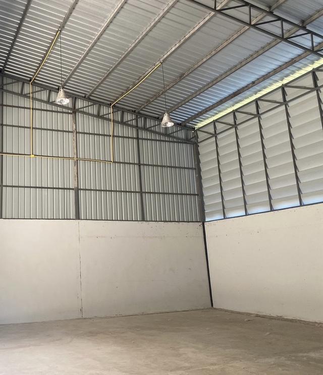 โกดังใกล้สนามบินดอนเมือง ใกล้ห้างสรรพสินค้า ตลาดเอซีสายไหมและสายไหมอเวนิว ที่นี่ไง โกดังให้เช่า ย่านสายไหม31 สิ่งอำนวยความสะดวกครบครัน ราคาจับต้องได้ 7