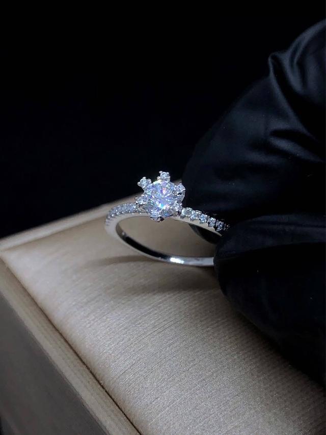 เพชรแท้ เพชรคัดสรร ร้านเราก็สามารถขึ้นตัวเรือนสั่งทำได้ ดีไซน์ทันสมัย ราคามิตรภาพ พร้อมใบรับรอง – ปุอามี่ Diamond Lap Rama2 (083-2469526) 3