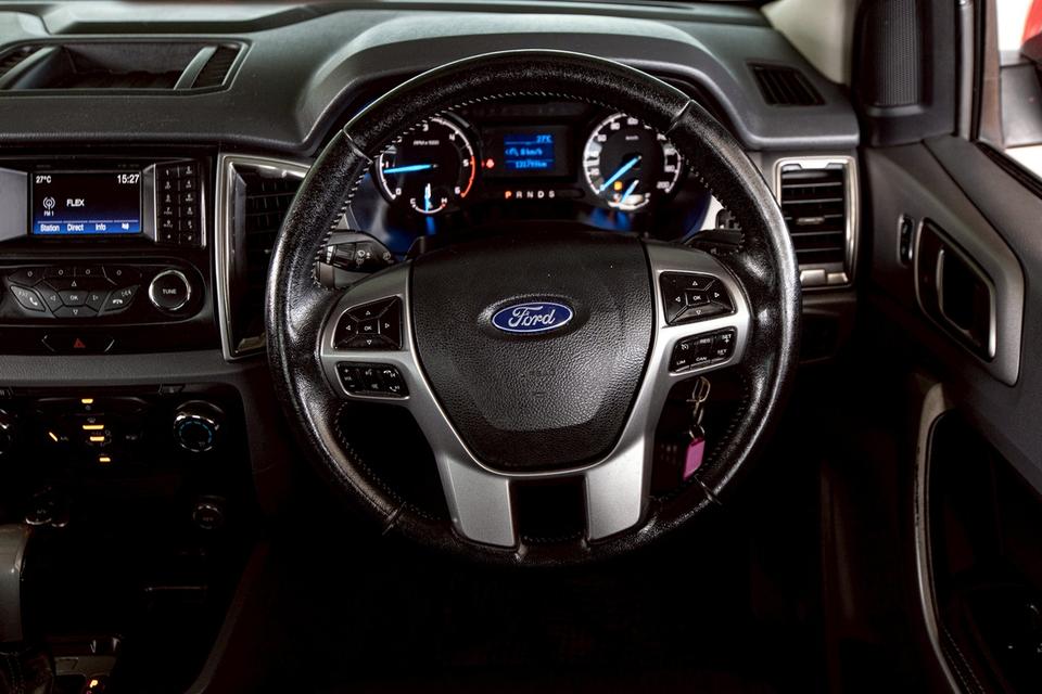 Ford Ranger 2.2 XLT Hi-Lander Double Cab ปี 2017 สีแดง มือเดียวป้ายแดง 16
