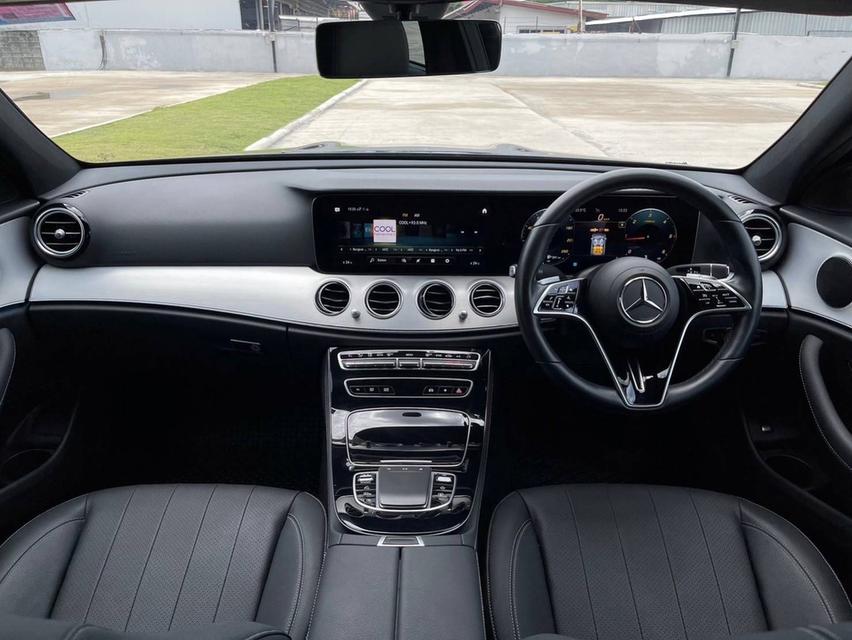 รูปหลัก Mercedes-Benz E220d AMG Sport Facelift (W213) 2021 รถใหม่ใช้น้อยมาก ไมล์ 15,700 คุ้มๆ 