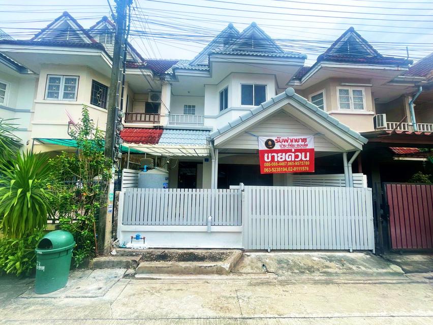 ขายทาวน์โฮม 2ชั้น รีโนเวทใหม่ หมู่บ้านเฟิร์สโฮม ซ.ร่วมมิตรพัฒนา แยก7 1