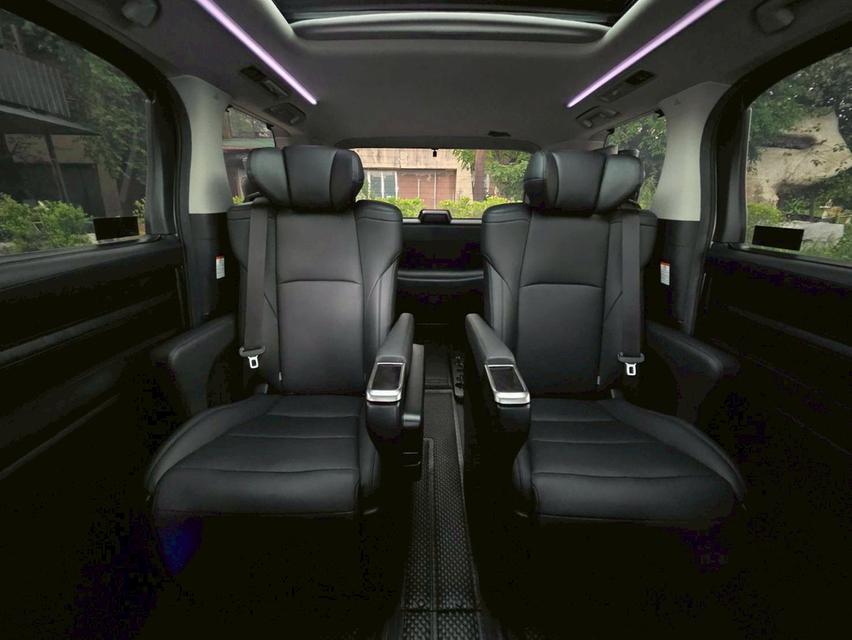 Toyota ALPHARD 2.5SC PACKAGE สีขาว ปี 2022 ไมล์ 60,000 กม.  14