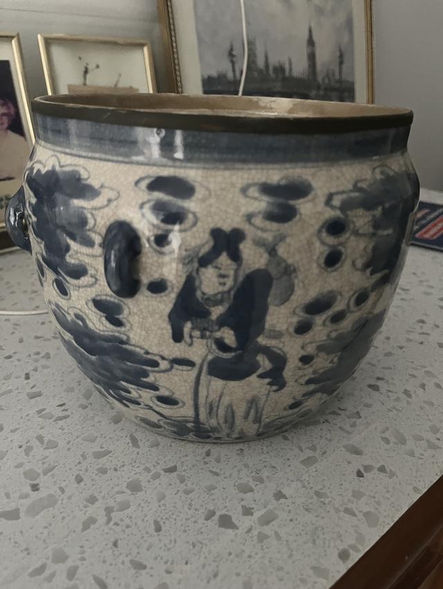 โถโบราณจีน มีฝากปิดขอบทองเหลือง รูปที่ 3