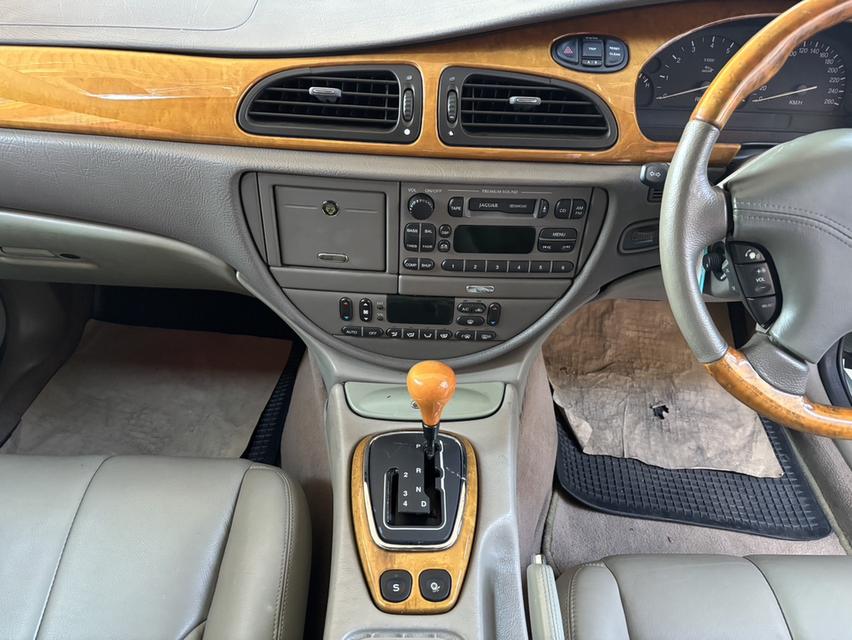 ~รถJaguar รุ่น S-TYPE เครื่อง3.0cc. AUTO ปี2000 10