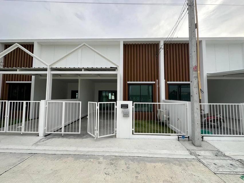 บ้านทาวน์เฮาส์ 20.7 ตรว 3