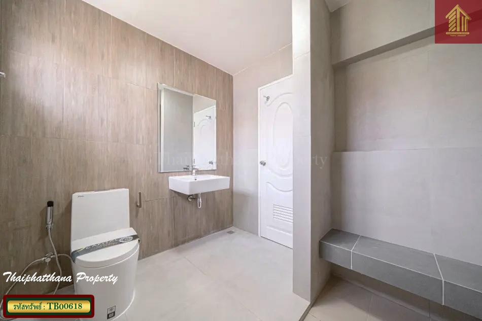 เดอะ เซนโทร วัชรพล (The Centro Watcharapol) 14