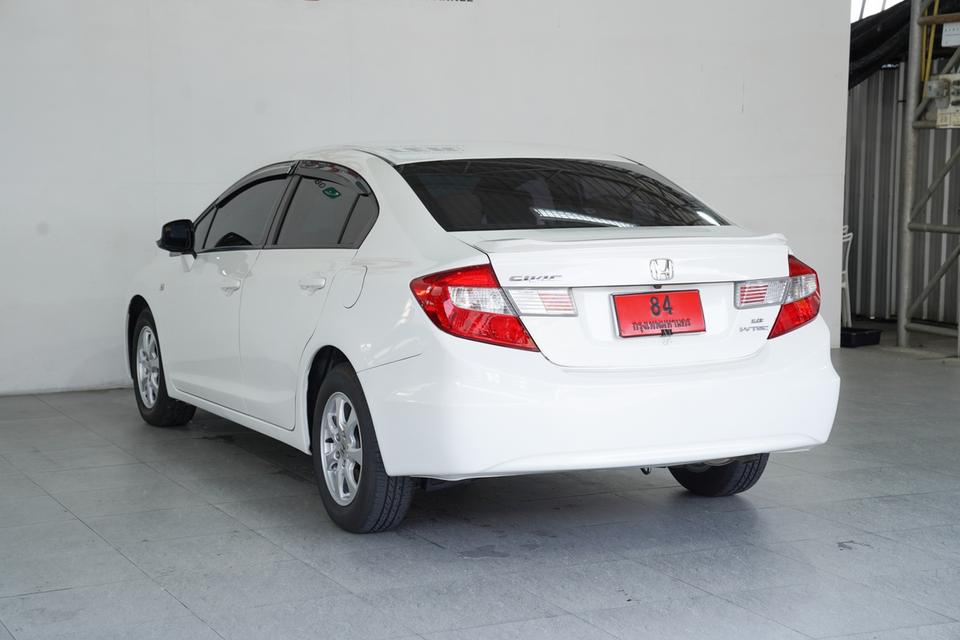 HONDA CIVIC 1.8 S AT ปี 2012 จด ปี 2015 สีขาว 4