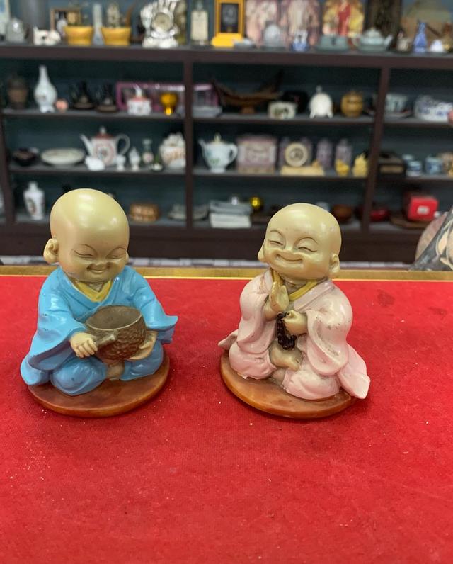 ตุ๊กตาพระจีน เรซิน 2