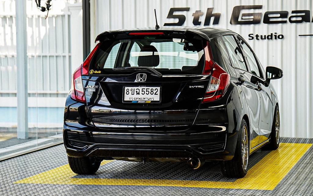 HONDA JAZZ GK 1.5 VTEC MNC 2017 M/T 💸 ราคาเพียง 319,000 บาท(เงินสดได้) 📌 ผ่อนเริ่มต้น 5xxx บาท ✅ ออกรถ จัด+โอน+จบ เพียง 10,000 บาท📍 รูปที่ 9