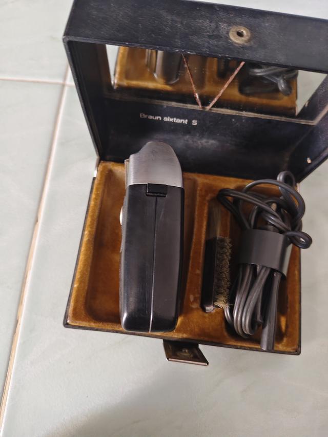เครื่องโกนหนวดวินเทจ Braun Sixtant S 4