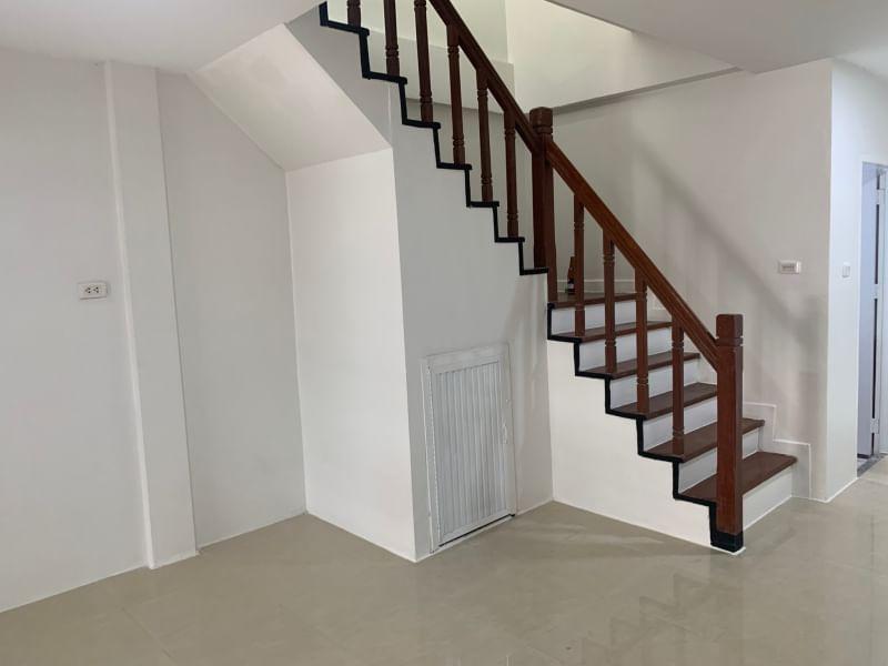 🏘️✨ ขายทาวน์เฮาส์ 2 ชั้น ราคาโปรโมชั่นพิเศษสุดๆ ✨🏘️ 🔑 รีโนเวทใหม่ พร้อมเข้าอยู่ 12
