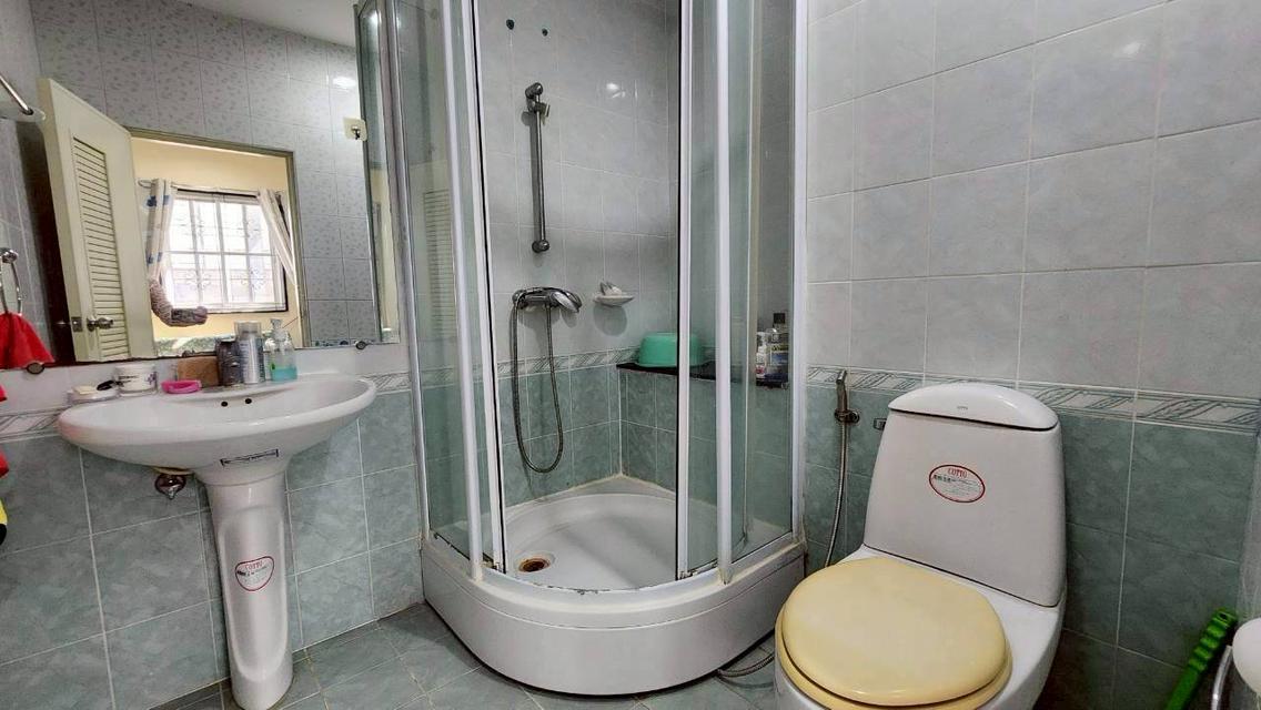 ขายด่วน ทาวน์โฮม 4 ชั้น หมู่บ้านอรุณพัฒน์ สาธุประดิษฐ์-พระราม 3 "บ้านสภาพดี ไม่ทรุด ไม่ร้าว ทำเลศักยภาพ ใกล้ Central พระราม 3" 7 ห้องนอ 4 ห้องน้ำ 11