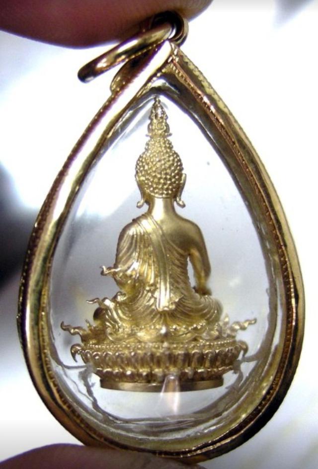 กริ่งพระพุทธเลี่ยมทอง