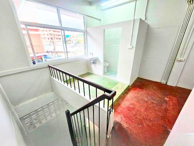 บรรทัดทอง ให้เช่าอาคาร 3 ชั้นสุดพิเศษ ใหม่ 180ตร.ม. BTSสยาม 1.8กม. ทำเลทอง ติดถนนใหญ่ จุฬาลงการณ์ 14-20 สามย่าน มิตรทาวน 5