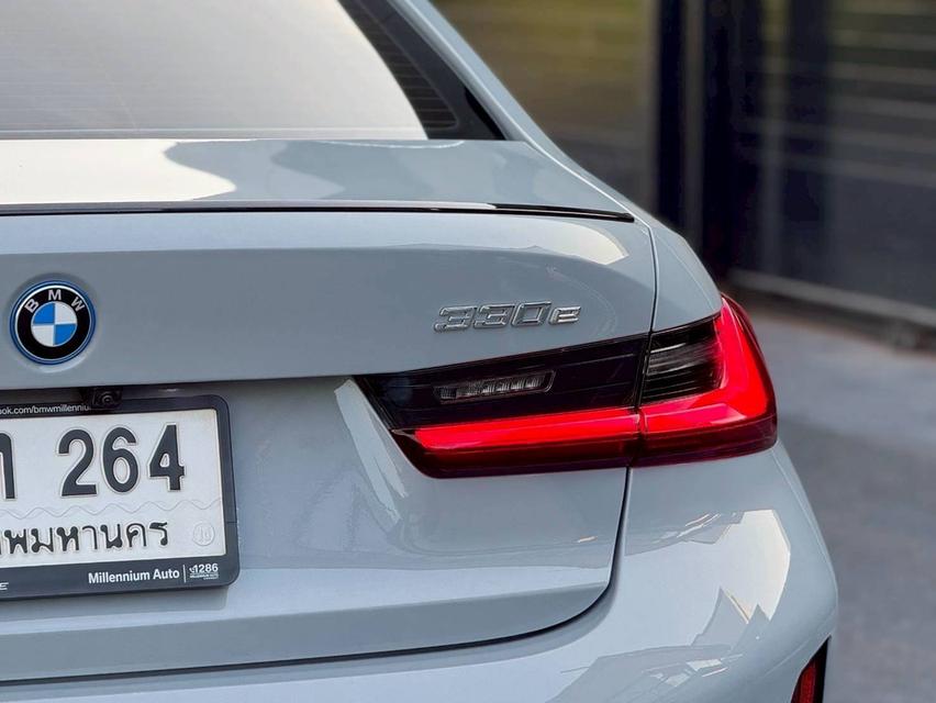 BMW 330e M Sport LCI ปี 2023 รูปที่ 13