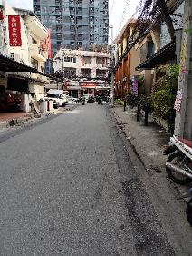 ขายที่ดินแปลงเล็ก 27 ตรว เหมาะทำที่อยู่อาศัยหรือการค้ามาก ทำเลเจริญไม่ไกลรถไฟฟ้า ห้วยขวาง 8