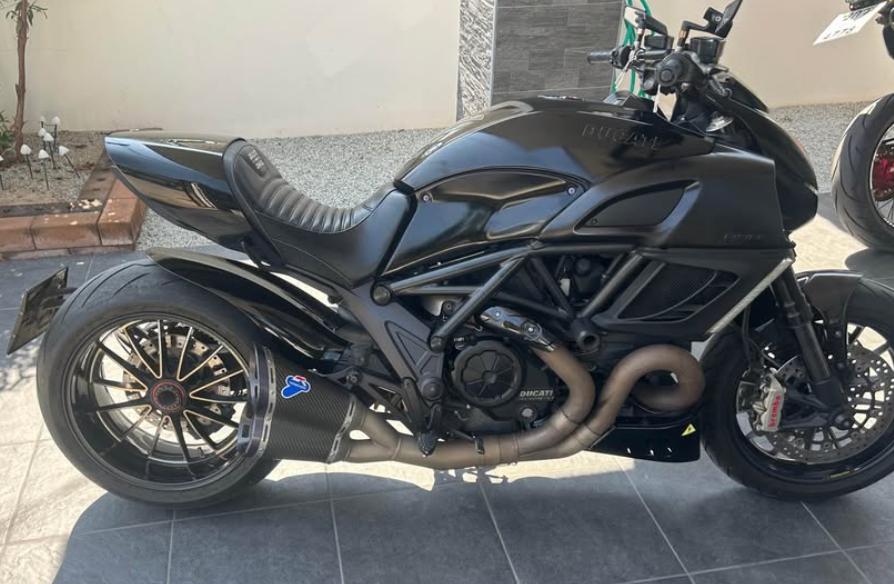 2013 Ducati Diavel 4