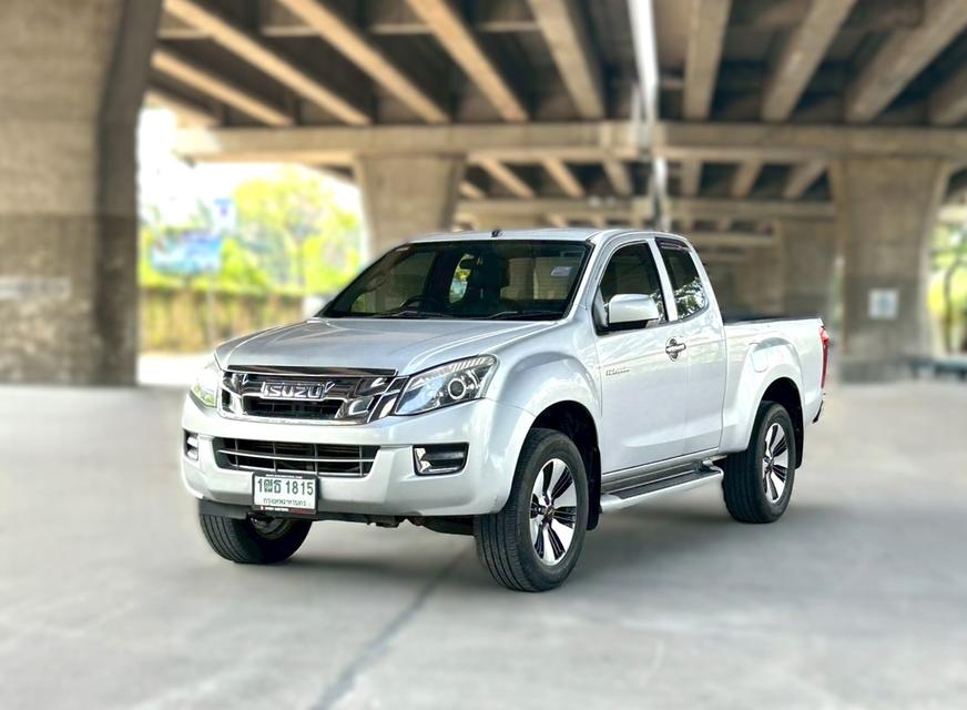 2015 Isuzu D-Max 2.5 Hi-Lander VGS Z เกียร์ MT รถสวยมือเดียว ฟรีดาวน์