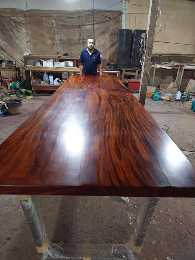 โต๊ะไม้  2
