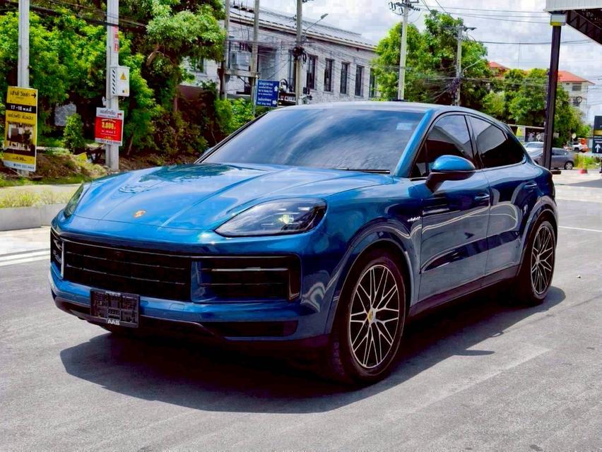 รหัสรถ KPV53 2025 PORSCHE CAYENNE 3.0 HYBRID COUPE สีใหม่ Moonlight Blue