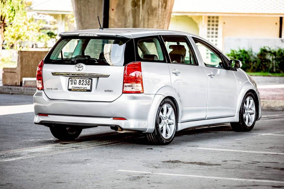 Toyota Wish 2.0Q ปี 2007 สีบรอนซ์เงิน สภาพนางฟ้า เกียร์ออโต้ 4