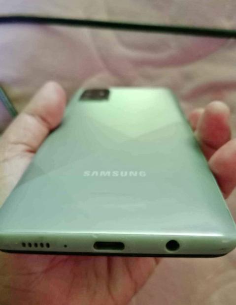 ขาย Samsung Galaxy A71 สีเขียว 2