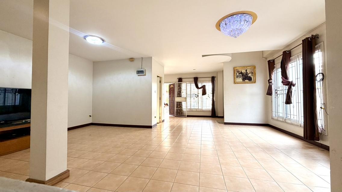 🏡✨ ขายบ้านดลสิริ คลอง 9 ✨🏡 ตรงข้ามโรงงานมิตซูโบชิ เดินทางสะดวก ทำเลดีมาก 💕 11