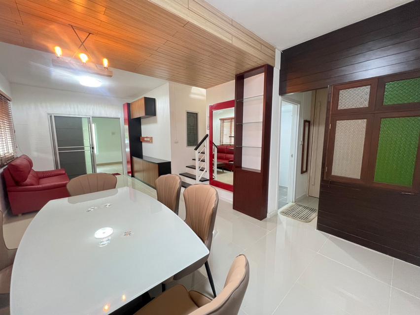 บ้านพฤกษา 81 พหลโยธิน-นวนคร ทาวน์โฮม แปลงมุม 24 ตารางวา 4 นอน จอดรถ 3 คัน ต้นซอย ใกล้ตลาดไท 1 กม. 5