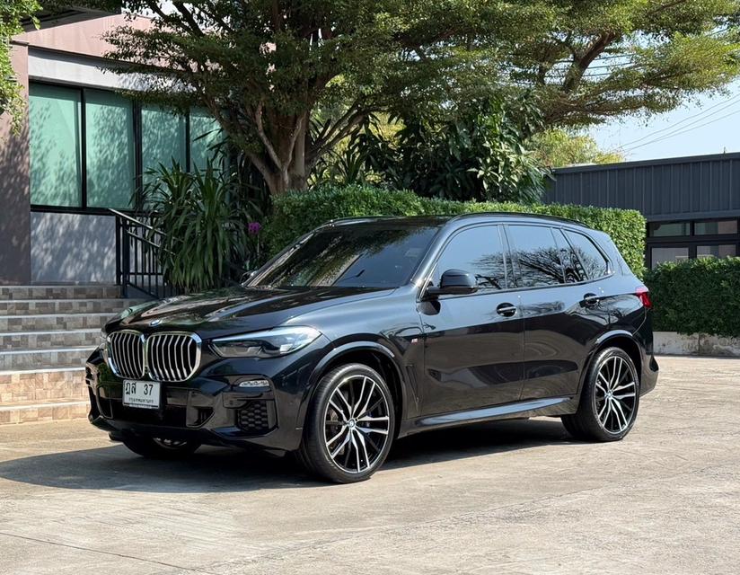 2020 BMW X5 30D MSPORT รถมือเดียวออกป้ายแดง รถวิ่งน้อยเพียง 50,000 กม เข้าศูนย์ทุกระยะ รถไม่เคยมีอุบัติเหตุครับ รูปที่ 4
