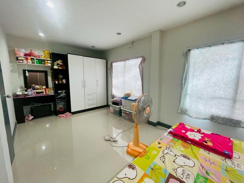 ขายทาวน์เฮ้าส์ 2 ชั้น สภาพดี พร้อมอยู่ | หมู่บ้านสินทวีเทียนทะเล 2 (รหัส 86116) 5