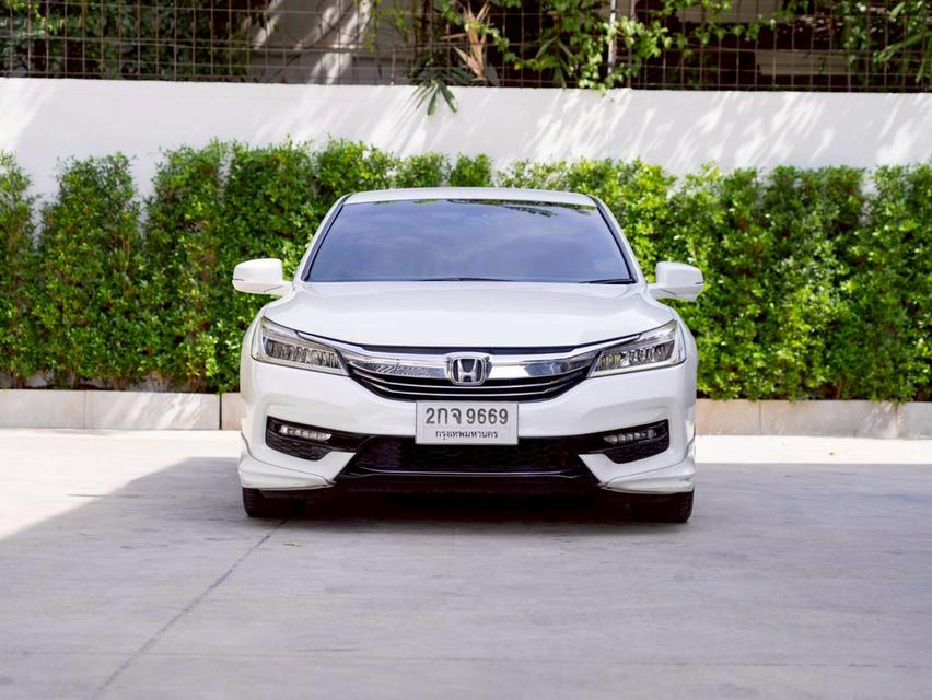 Honda Accord 2.0El ปี16