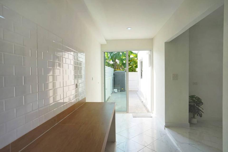 หมู่บ้านพฤกษาวิลเลจ 5 ทำเลวงแหวน - รัตนาธิเบศร์  บ้านเดี่ยว 2 ชั้น ตกแต่งใหม่ใกล้ MRT ตลาดบางใหญ่ และเซ็นทรัล เวสต์เกส เดินทางสะดวก 11