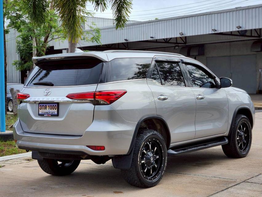 ขาย Toyota Fortuner 2.4V ปี16