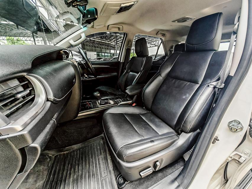 ขาย TOYOTA FORTUNER 2.4 V ปี 2021 ไมล์แท้ 30,000 กม. 7