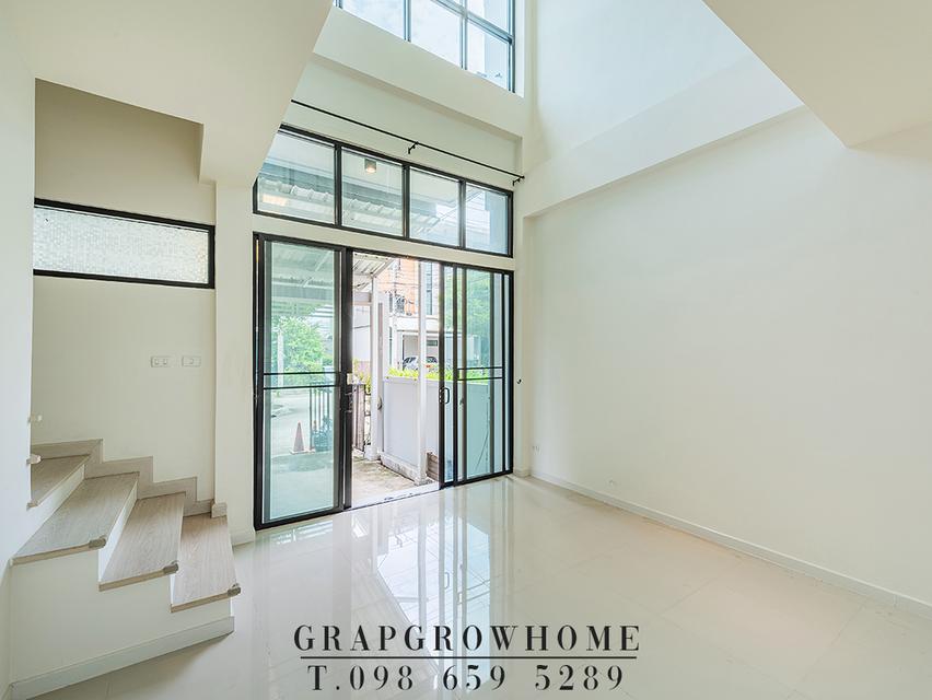 ให้เช่า/ขาย ทาวน์โฮม 3 ชั้น หลังมุม Eco Space บางนา-วงแหวน | เหมาะทำโฮมออฟฟิศ โชว์รูม เก็บสต็อก | ใกล้เมกะบางนา–ทางด่วน–สุวรรณภูมิ 10