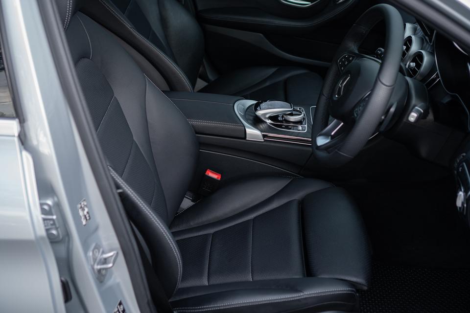Mercedes-Benz C350e W205 ปี 2018 รูปที่ 12